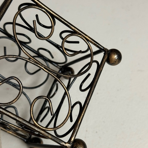 Home Interiors Metal square tea light holder - Picture 2 of 10